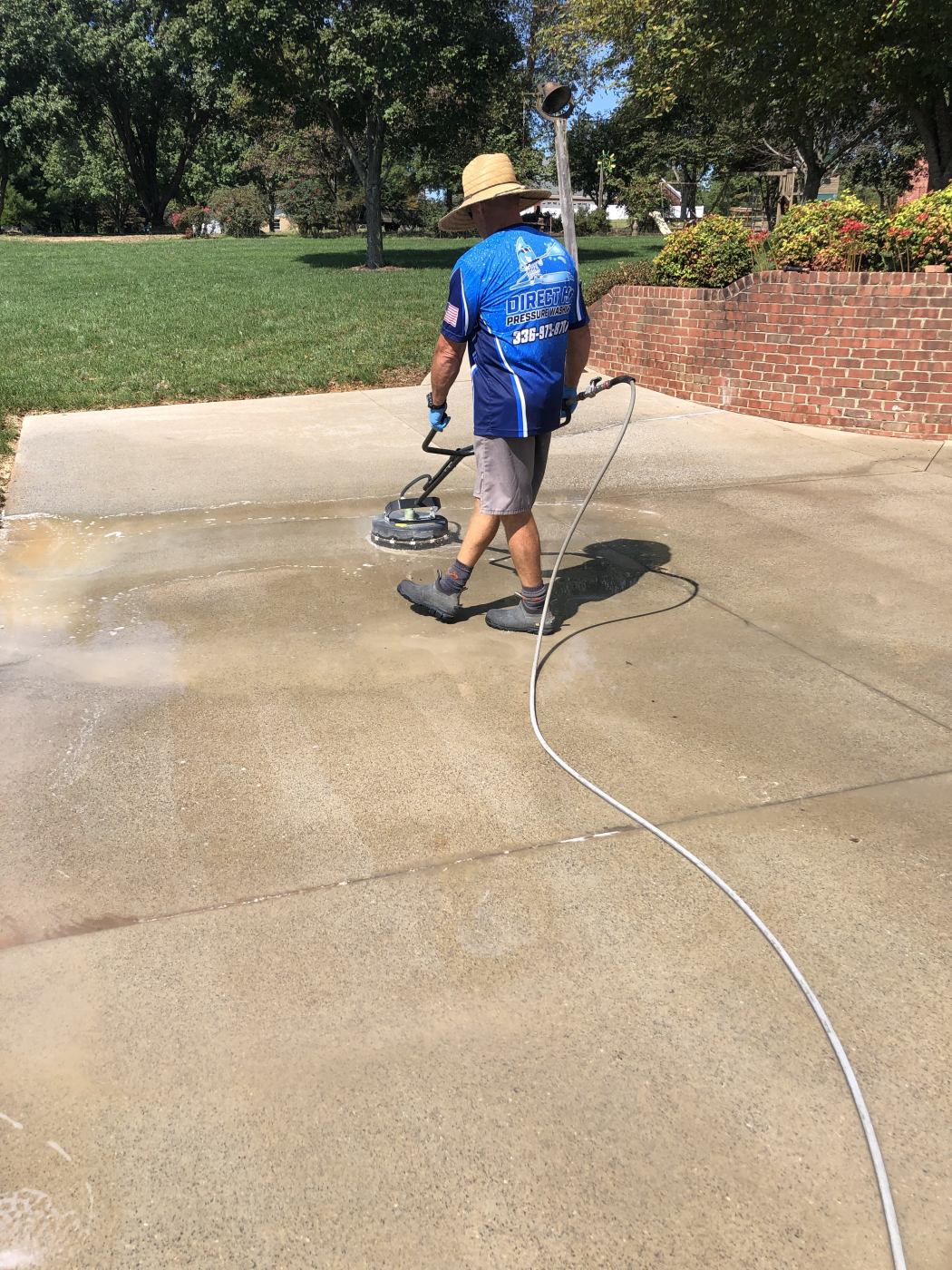 /img/gallery/work/driveway_wash.jpg